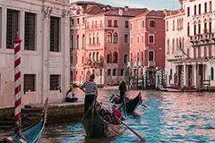 Romantic Venice: Gondola Rides and Opera Night